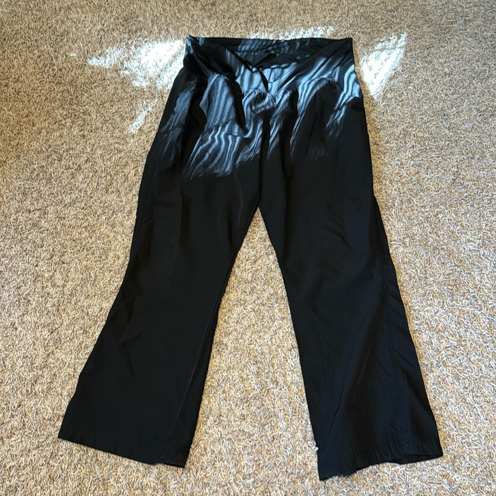 Black scrub pants